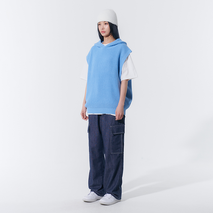 DIPPING HOOD KNIT VEST